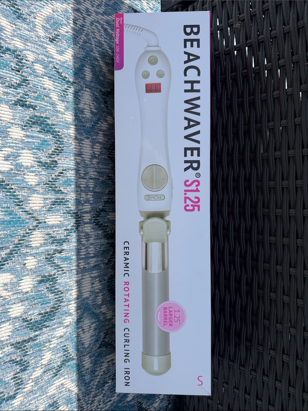 Beachwaver S1.25 Ceramic Rotating Curling Iron – White